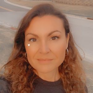 Meet your Posher, Mira